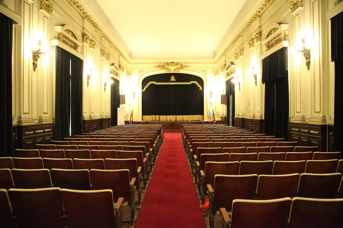 Auditorio Ameghino Frente